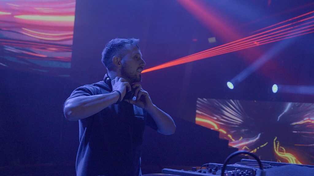 (DJ  South Music ) Güney KILIÇ kimdir?