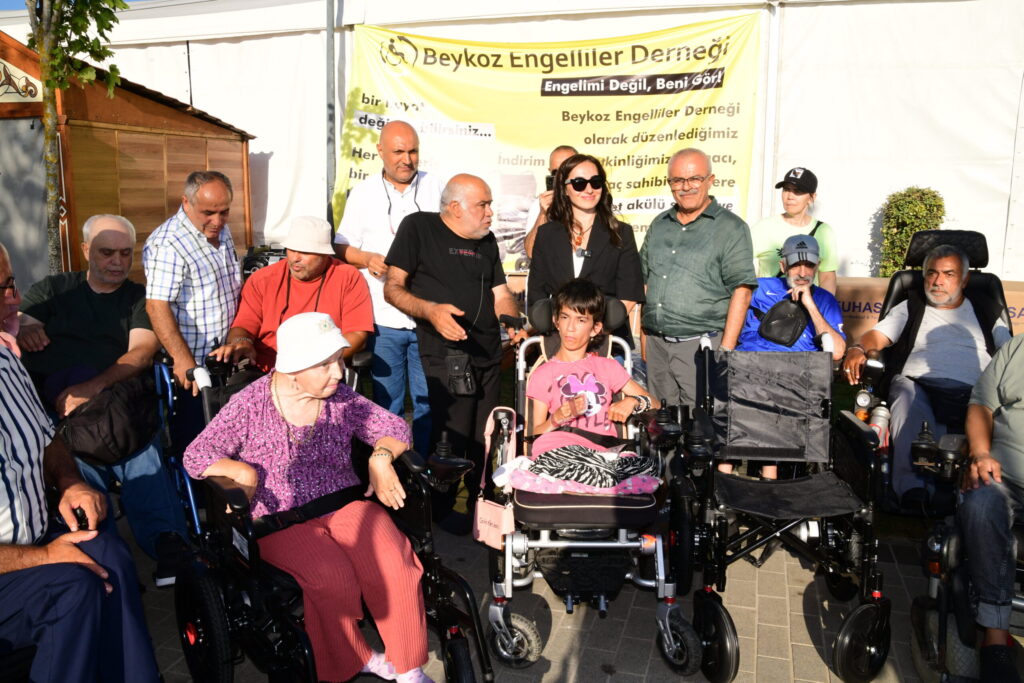 Engellilere özel indirim çadırı