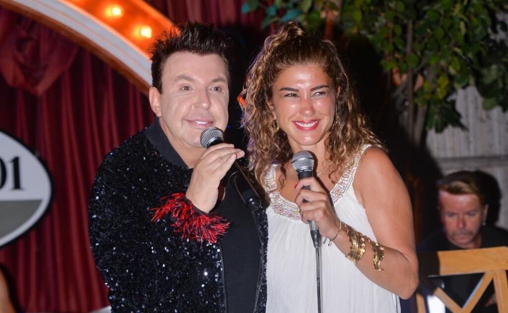 Nadide Sultan Yıllar Sonra Aynı Sahnede Kuşum Aydın ile Düet Yaptı