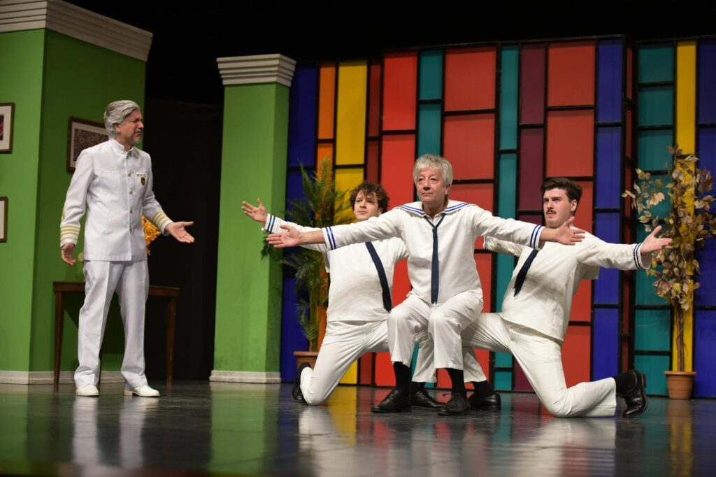 Uygur kardeşler “Süt Kardeşler” oyunu ile Ankara’da