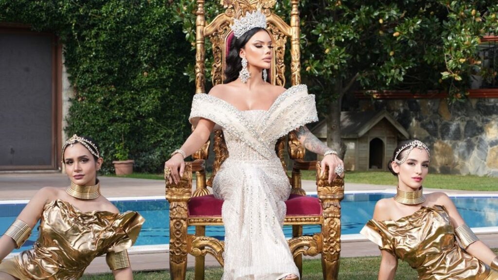 MERVE FİLİZ TAHTINA OTURDU!