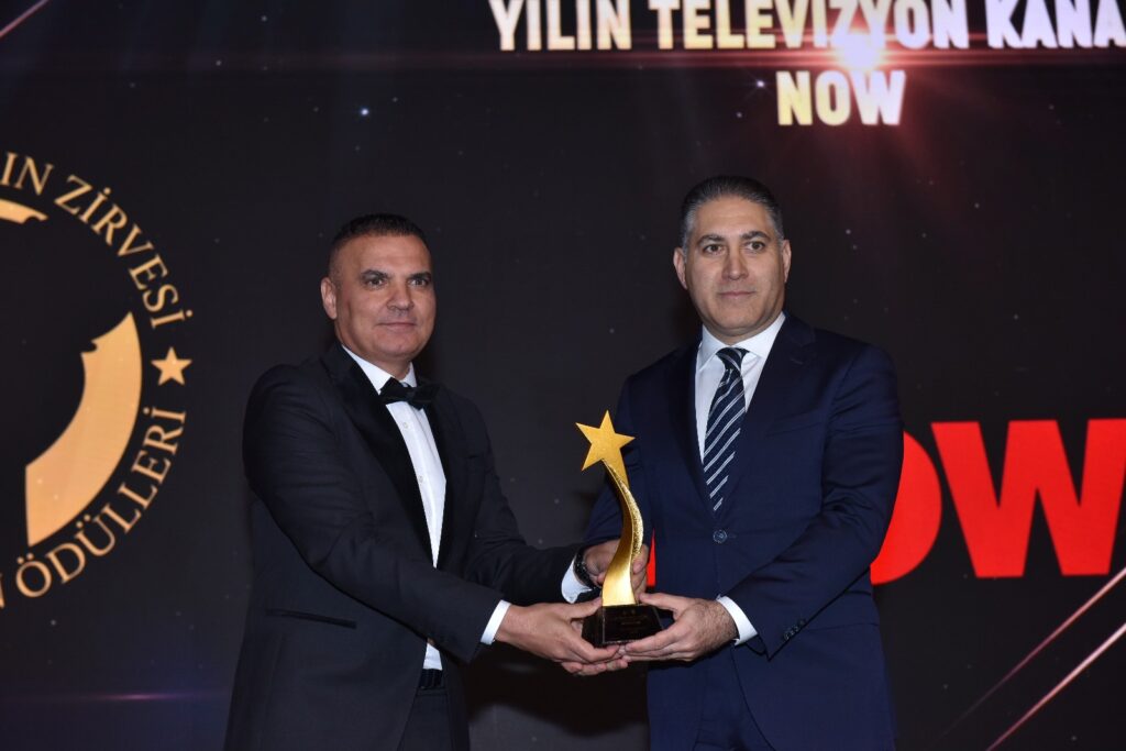 TÜRKİYE KADIN ZİRVESİ – “KADIN DÜNYADIR”