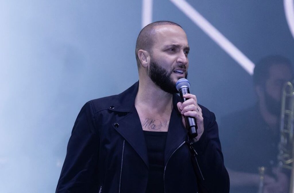 BERKAY’DAN YAĞMURA RAĞMEN UNUTULMAZ GECE!