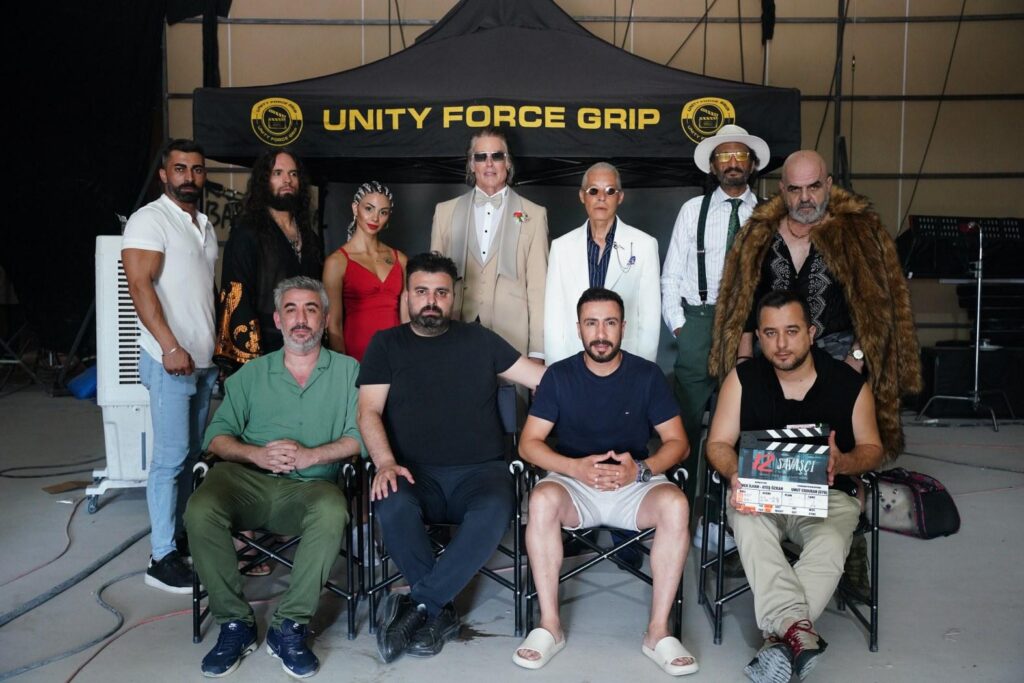 HOLLYWOOD’UN KALBINDE 12 SAVAŞÇI !