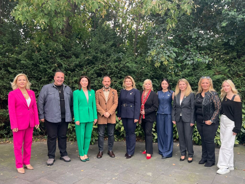 TÜRK ANNELER DERNEĞİ KÜÇÜKÇEKMECE ŞUBESİ 4.GELENEKSEL GÜZ KAHVALTISI