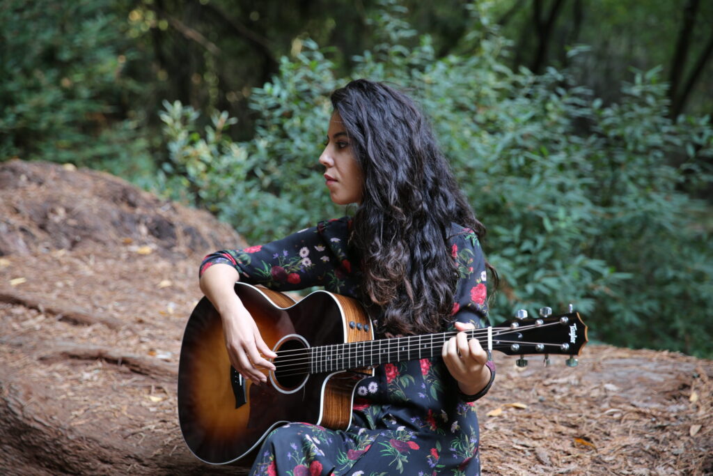 Modern Çağın Kadın Ozanı Neslihan’dan İkinci Güçlü Adım: “Hadi Sar En Başa” Klibi ile Yayında