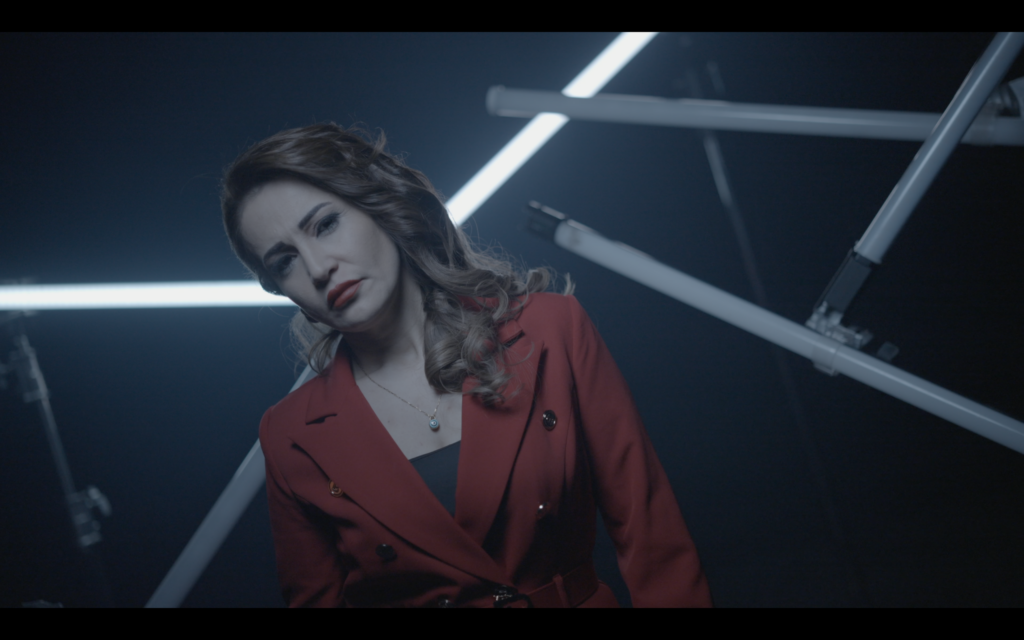 Sevcan Altıntaş’tan Sevgililer Günü’nde Cesur Çıkış: “Vurma Beni”