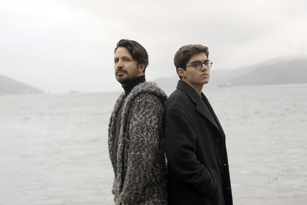 Mavi Gri ve Murat Güneş’ten Babasından Yaralı