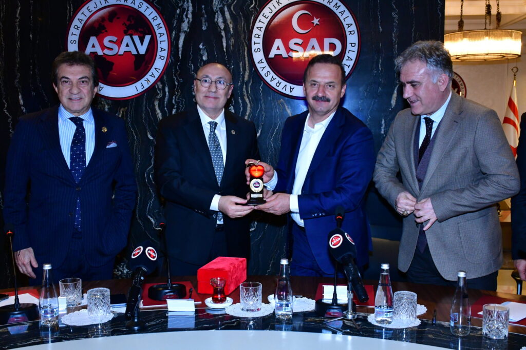 Anahtar Parti Genel Baskanı Sn.Yavuz Ağıralioğlu’nun  Avrasya Stratejik Araştırmalar Vakfı (ASAV) ve Platformu (ASAD) Başkanlığı ziyareti