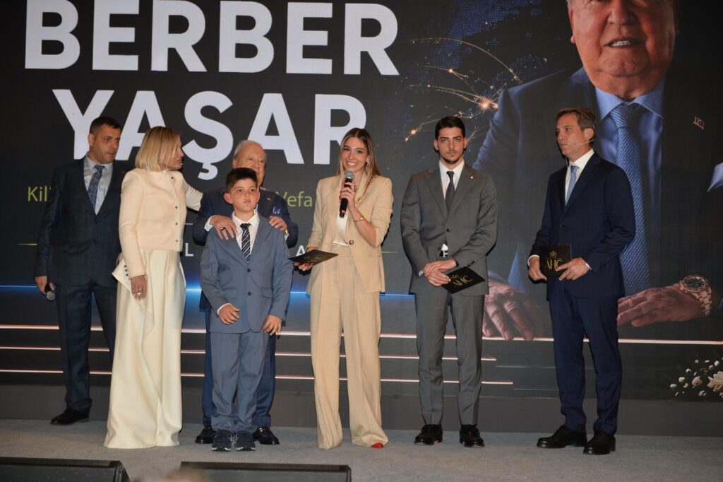 Boğaz’da İlham Veren Bir Gece   “Berber Yaşar” Okuyucuyla Buluştu